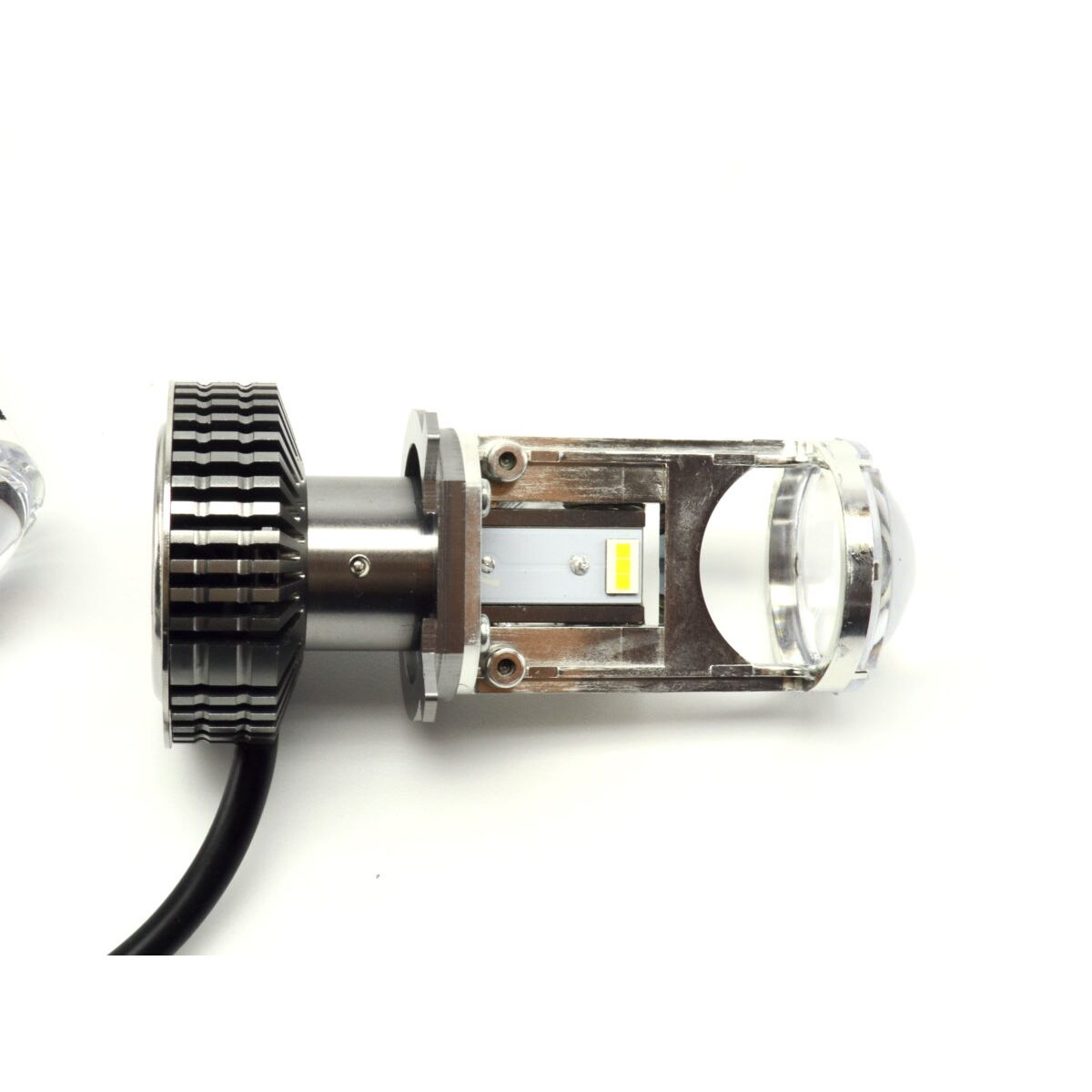 Светодиодные лампы 8000k ваз. Лед лампы филипс h7. Светодиодные лампы в фары h1 для ваз. Лампы 9006/hb4 с led линзой. Диодные лампы с линзой н4.